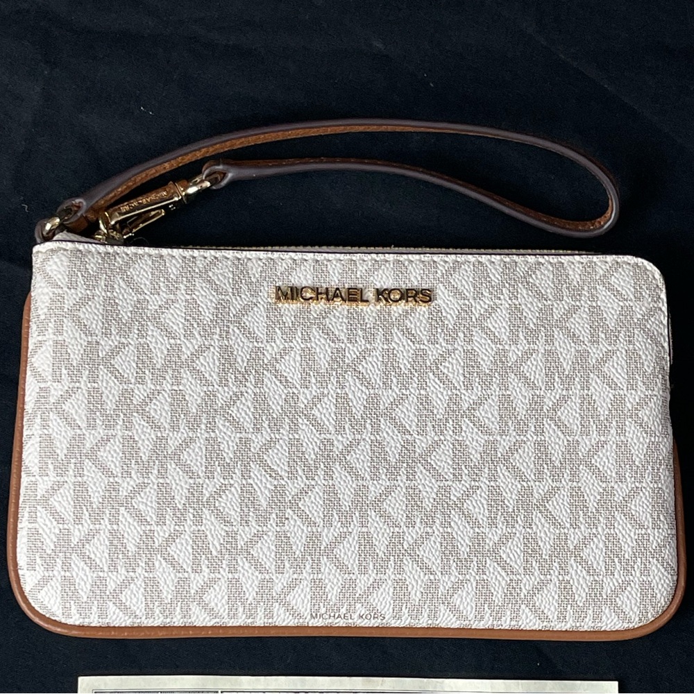Michael Kors Wristlet Clutch
